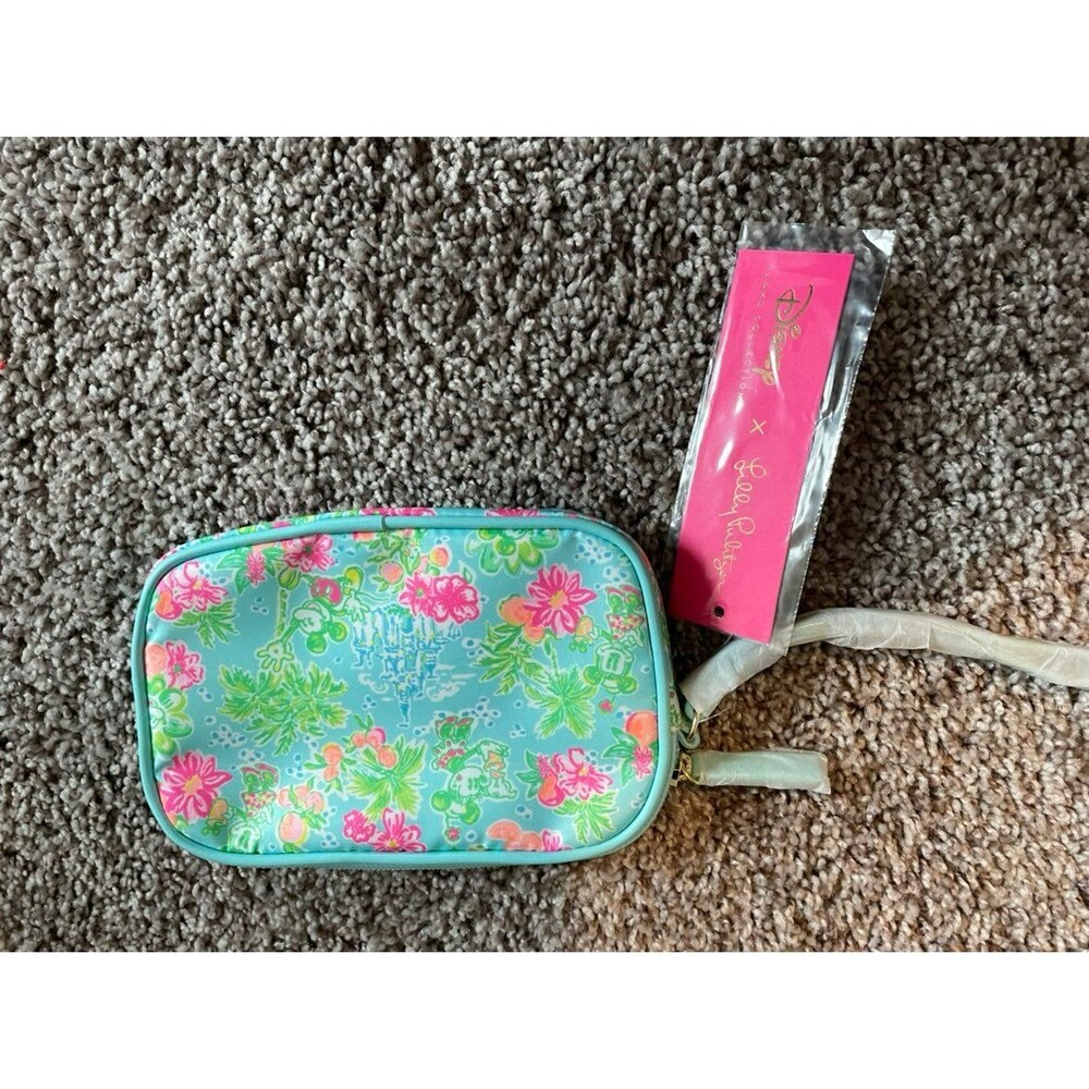 Disney x Lilly Pulitzer Gillie Wristlet Blue Ibiza Mickey Minnie Castle NWT